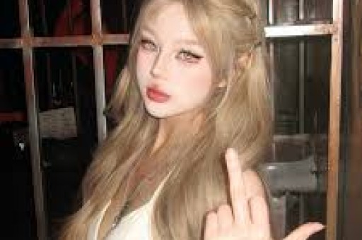 娱乐圈再曝大瓜！热门IP男女主剧组夫妻被曝光女星睡过5个不止