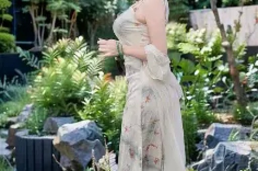 某一线女演员的黑历史！王珞丹资源又被压的死死的！